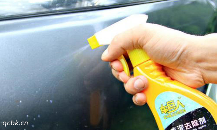 汽车玻璃防雾剂使用方法