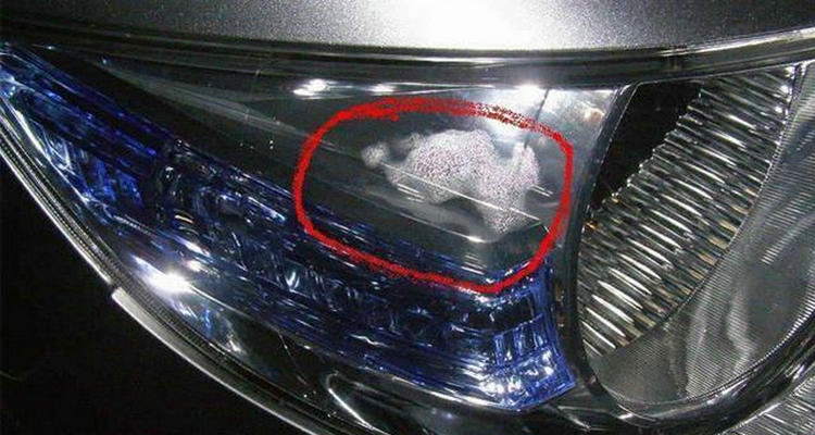 汽车大灯灯罩划伤怎么修复