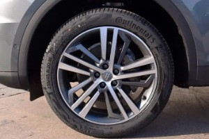 奥迪q5l轮胎型号 奥迪q5L轮胎规格为255/45 r20