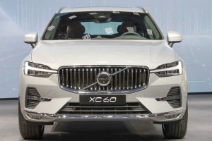 雷克萨斯nx和沃尔沃xc60哪个更好 xc60马力可达250匹(车身轴距2865mm)