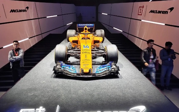 中国车手为啥不能开f1 为什么中国开f1的车手很少