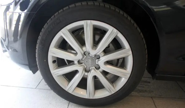 奥迪a6l轮胎规格型号 a6l的轮胎尺寸为255/40 r20