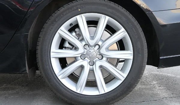 奥迪a6l轮胎规格型号 a6l的轮胎尺寸为255/40 r20