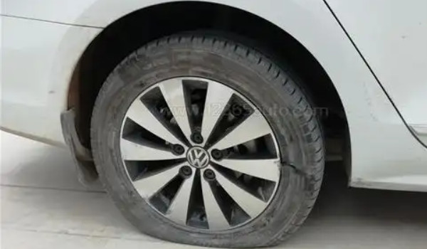 大众速腾轮胎型号规格 轮胎型号规格为225/45 r18