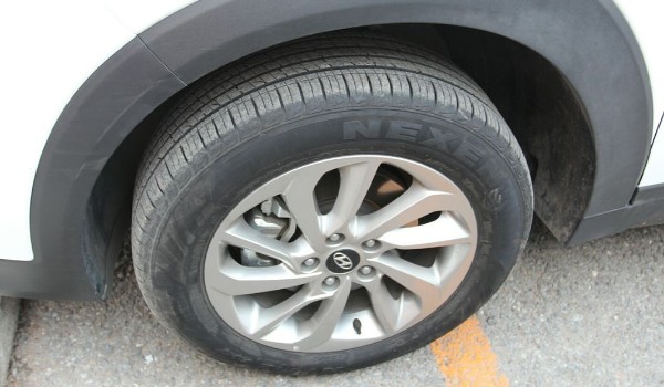 现代途胜轮胎型号尺寸 轮胎尺寸235/55 r19(轮毂19寸)