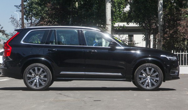 沃尔沃xc90价格2023款图片 新车50万一辆(分期首付15万)