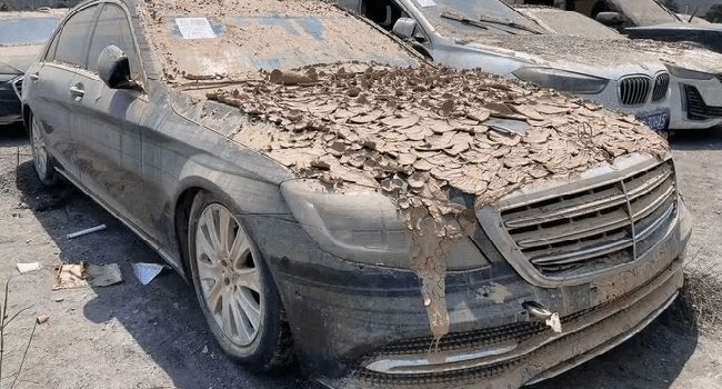 车窗没关,淋雨了,算泡水车?泡水车分为静态泡水和动态泡水